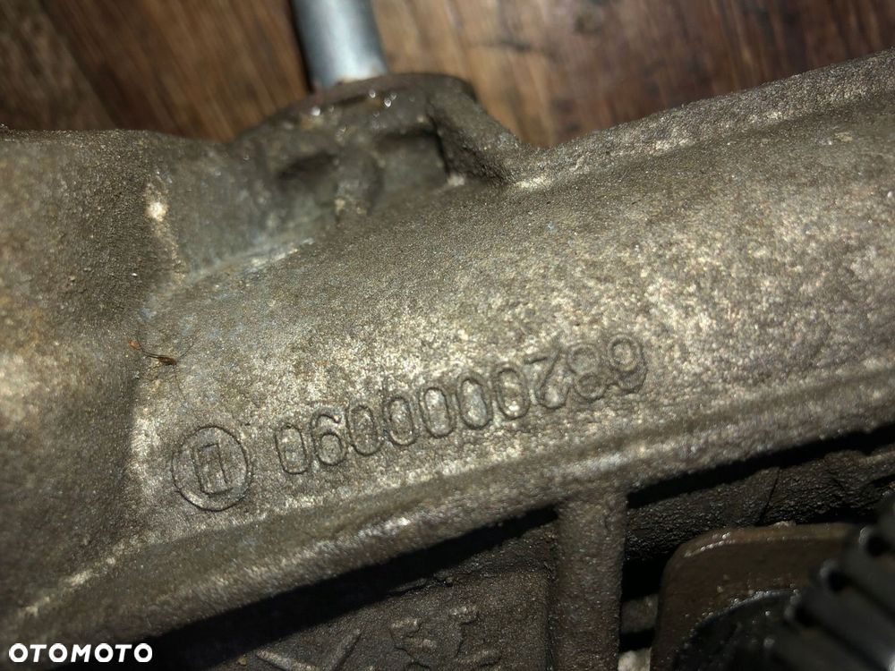 MAGLOWNICA PEUGEOT 207 6700001531B - 6