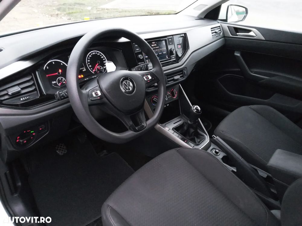 Volkswagen Polo 1.6 TDI Comfortline - 14