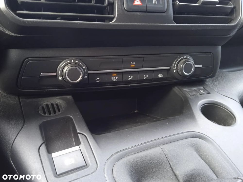 Toyota Proace City - 23