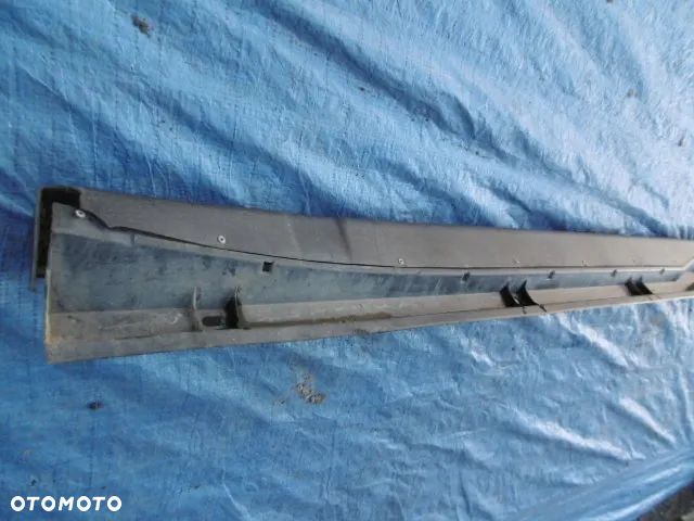 LISTWA NAKŁADKA PROGOWA PRÓG PRAWY 60566675 ALFA ROMEO 164 - 8