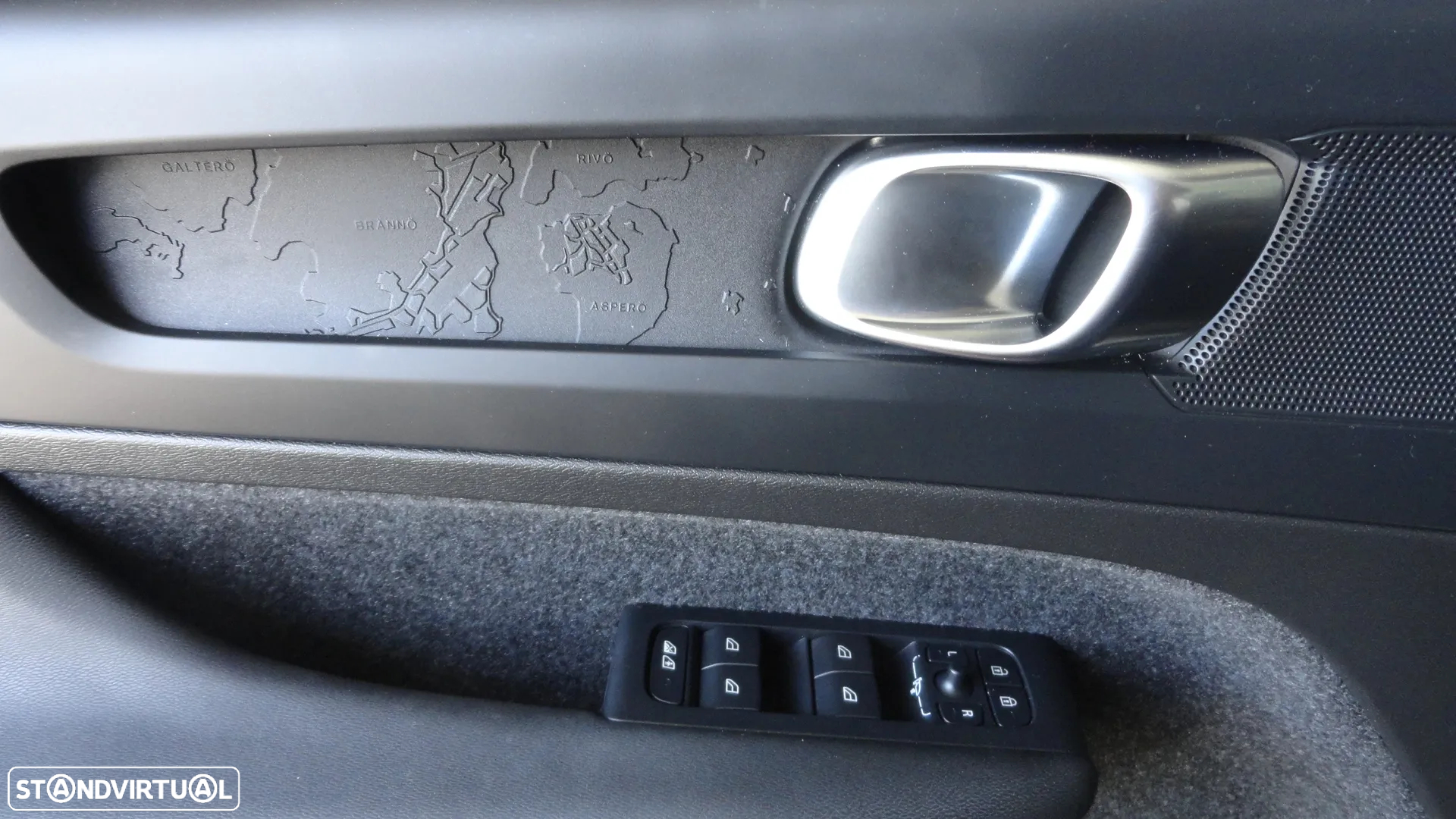 Volvo XC 40 1.5 T2 Essential Auto - 13