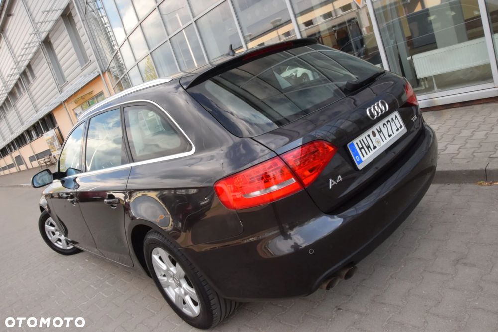 Audi A4 Avant - 33