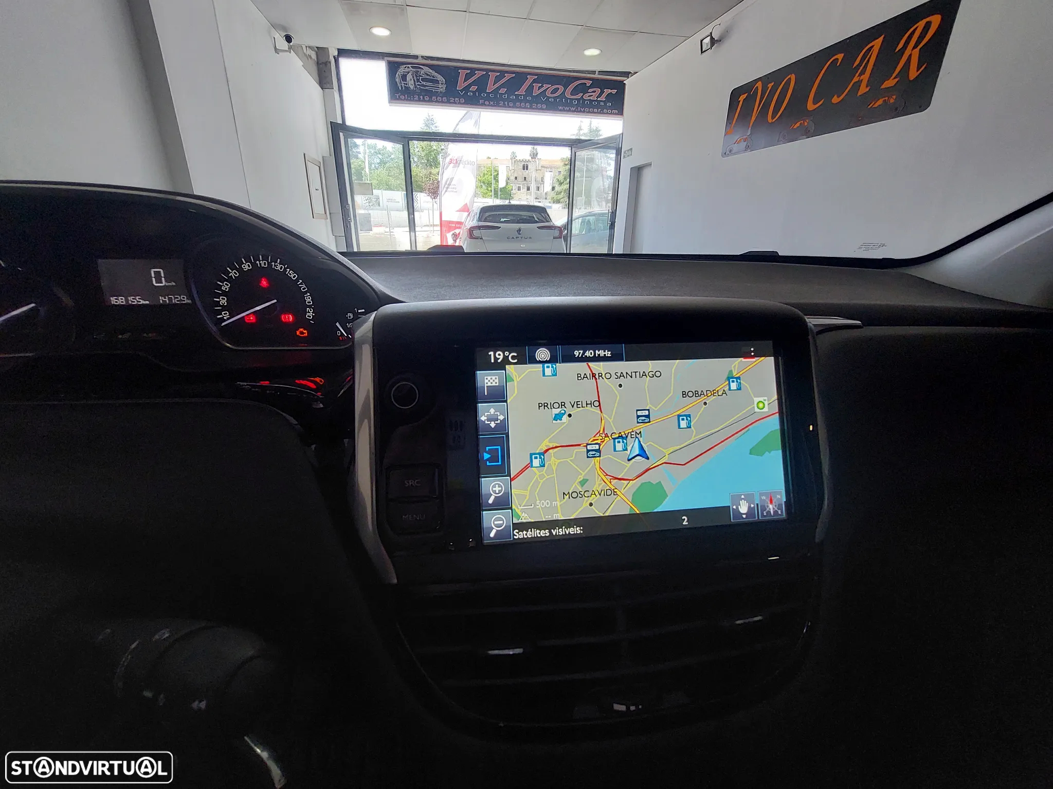 Peugeot 208 Blue-HDi 100 Stop&Start Style - 13