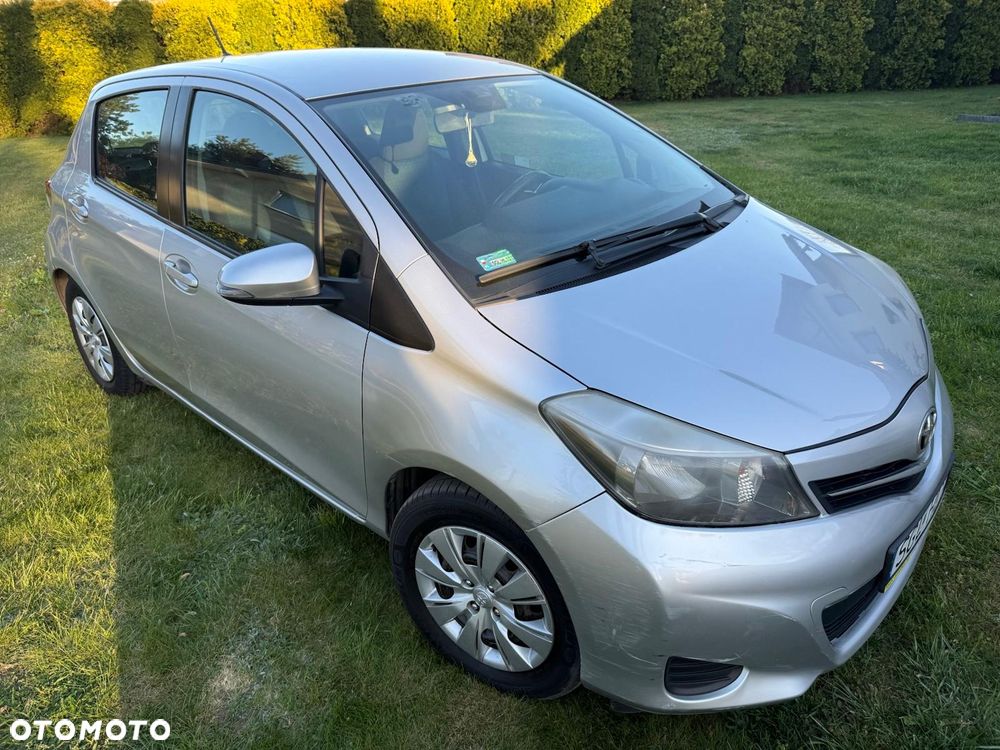 Toyota Yaris - 1