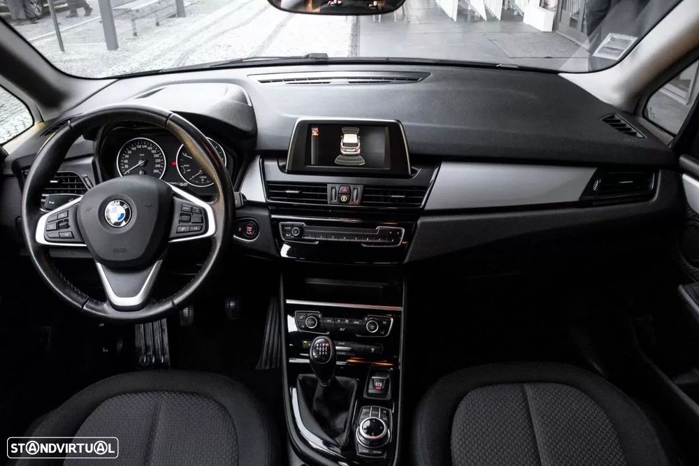 BMW 216 Active Tourer d Advantage - 36