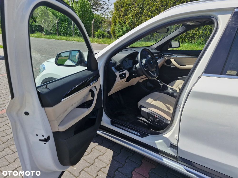 BMW X1 sDrive20i - 8