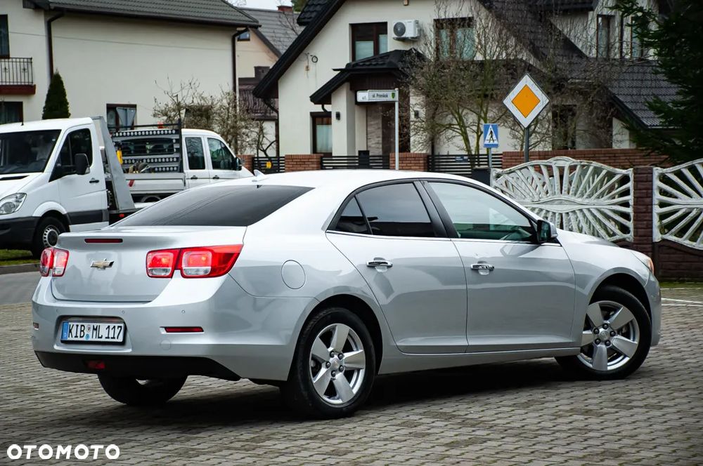 Chevrolet Malibu 2.0 AT LT+ - 25