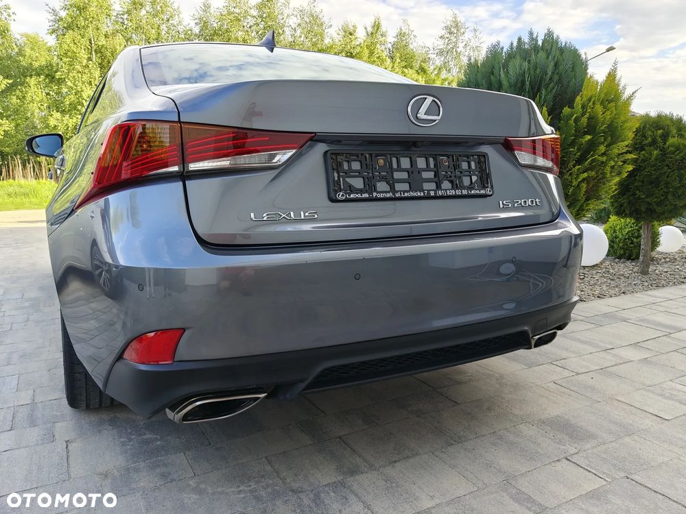 Lexus IS 200t / 300 F Sport - 5