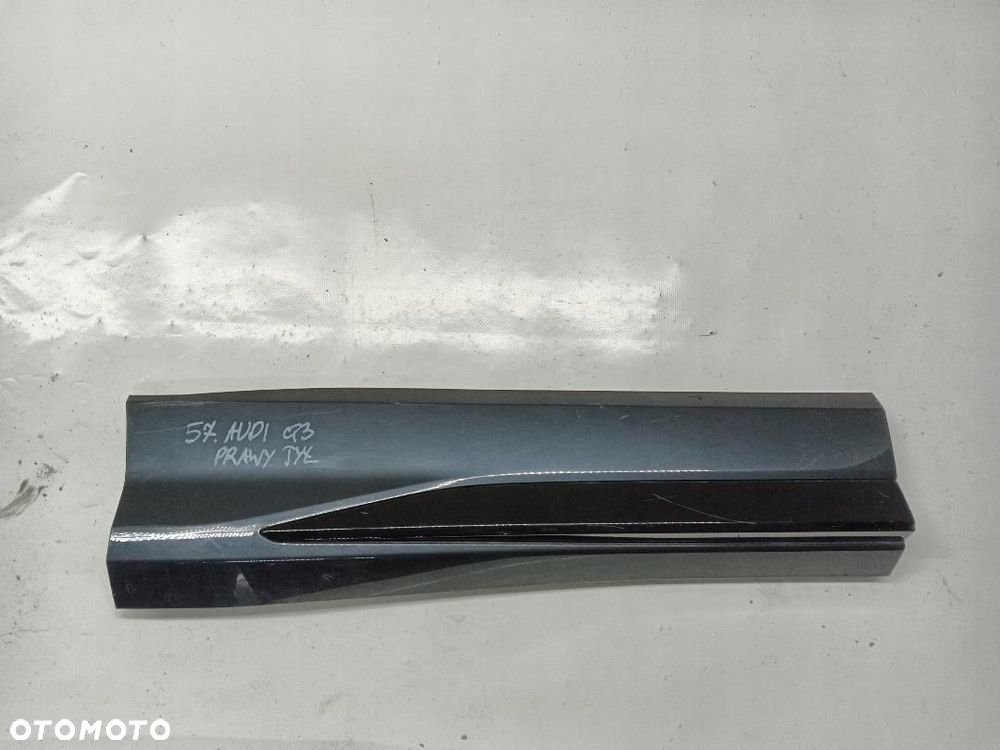 LISTWA DRZWI TYŁ TYLNA PRAWA AUDI Q3 83A853970 - 2