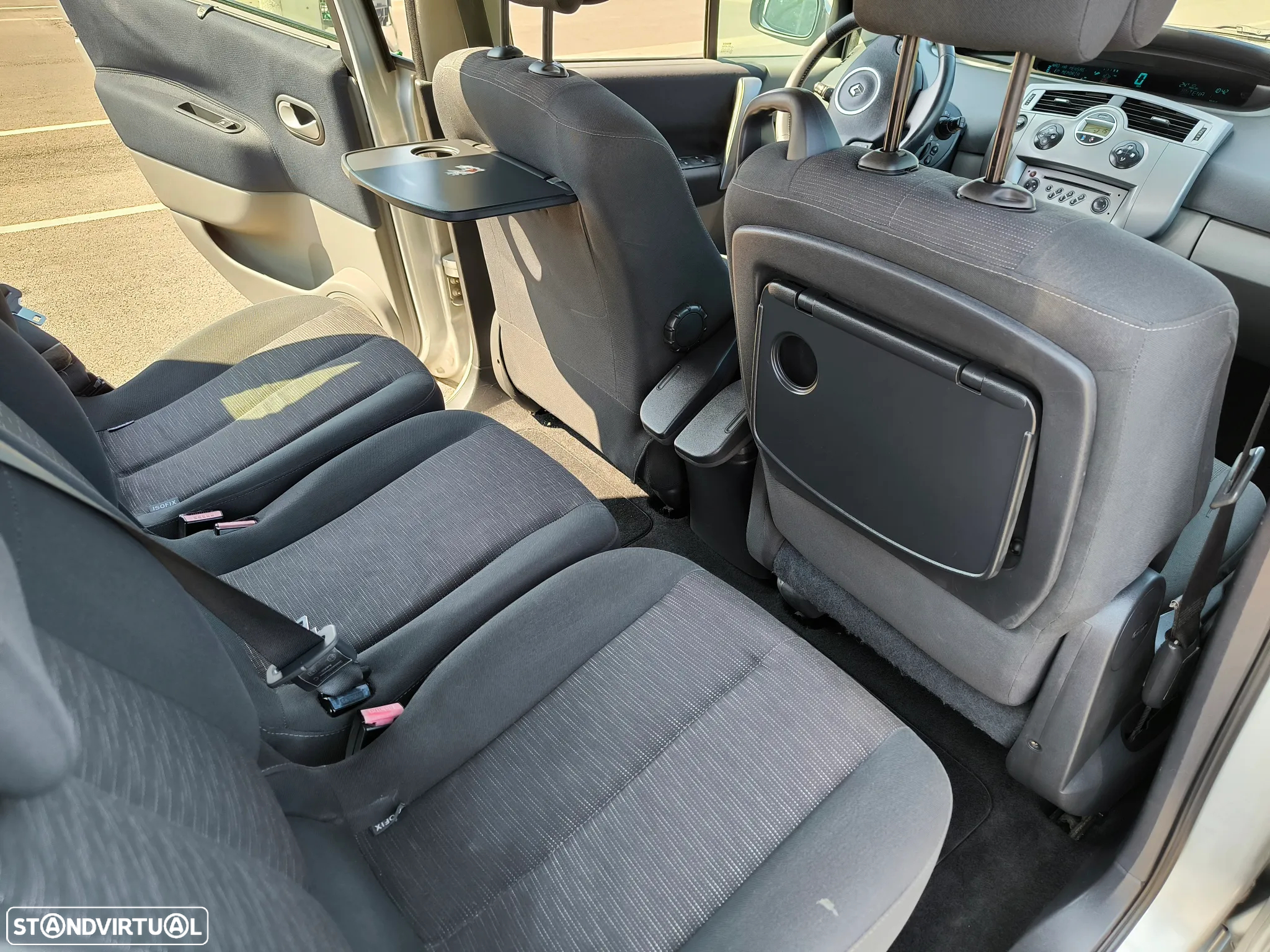 Renault Scénic 1.5 dCi Dynamique - 9