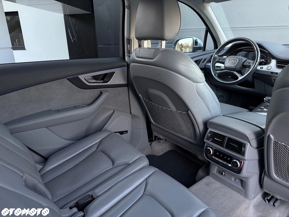 Audi Q7 - 34
