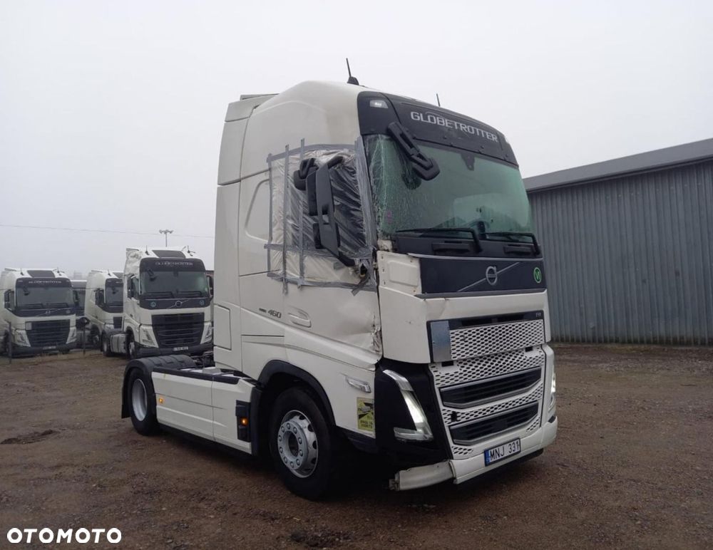 Volvo FH 460 Globetrotter XL i-Save Side Skirts - 2