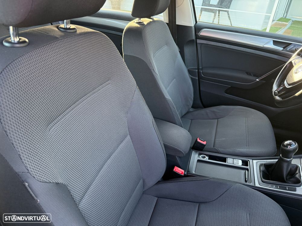 VW Golf Variant 1.6 TDi BlueMotion Trendline - 13