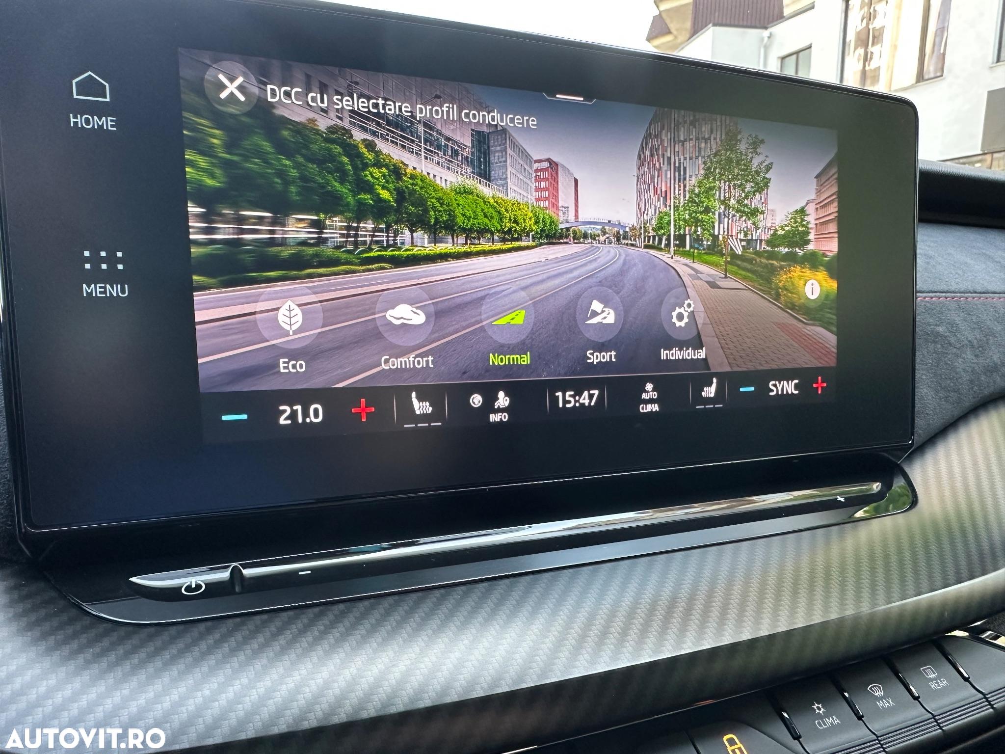 Skoda Octavia 2.0 TSI DSG RS - 17