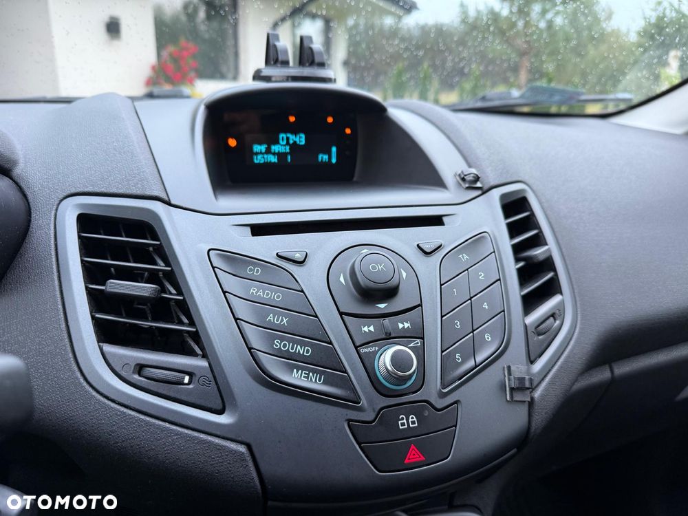 Ford Fiesta 1.4 Trend EU5 - 9