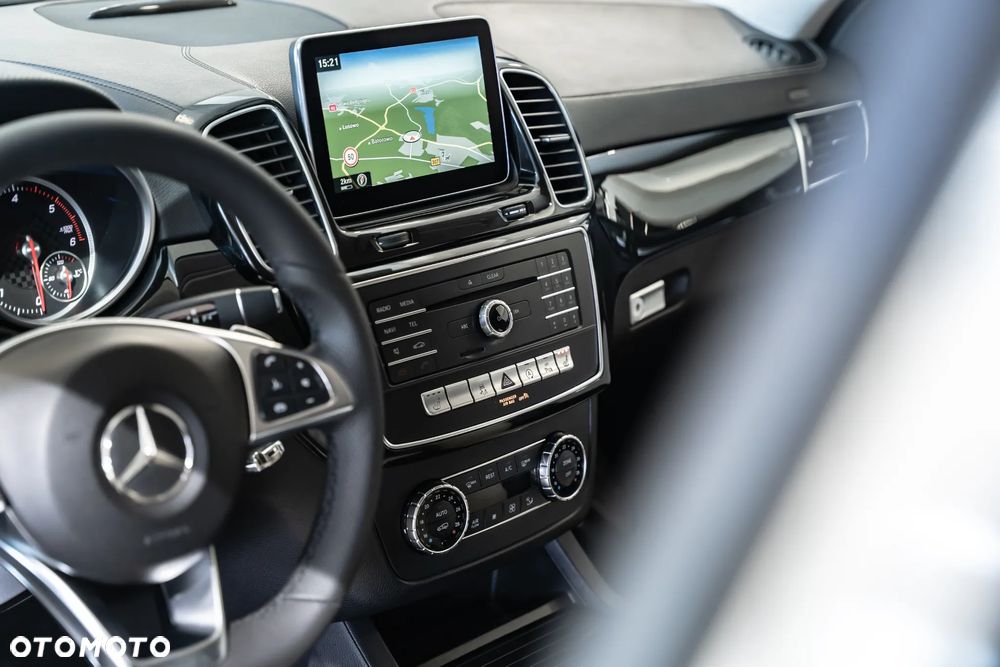 Mercedes-Benz GLE 350 d 4-Matic - 25