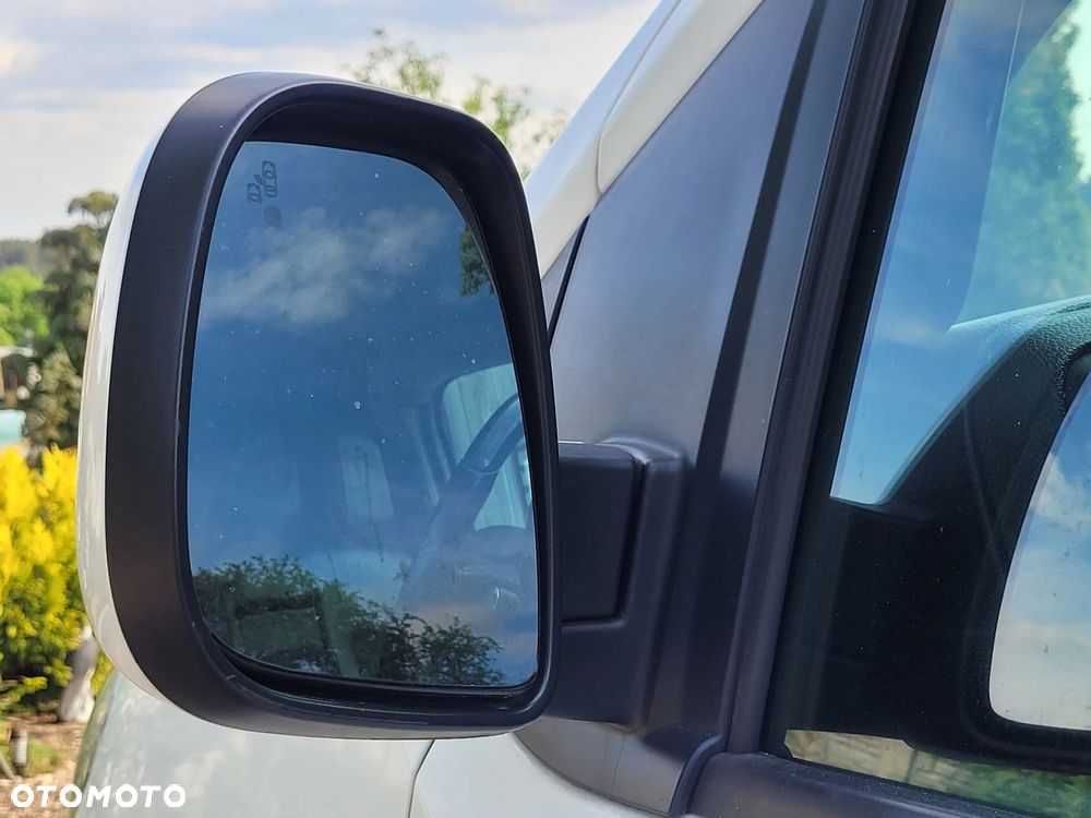 Opel VIVARO LONG L3 2.0 klima - 29