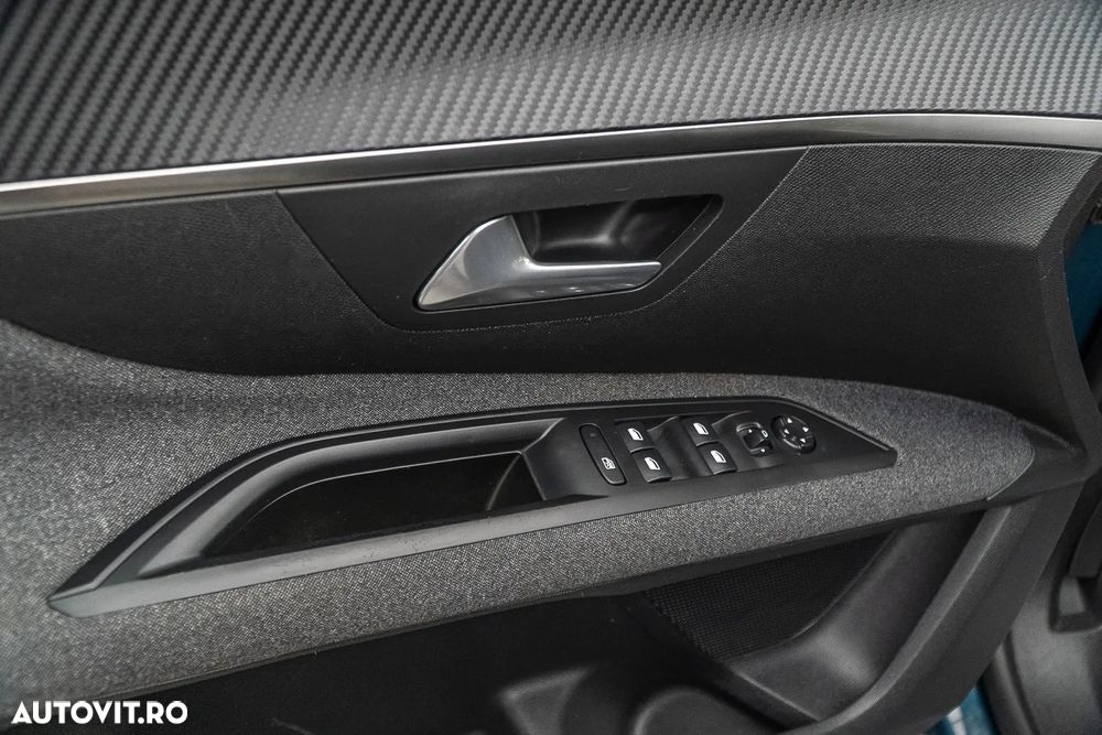 Peugeot 5008 1.2 Puretech Turbo s&s Allure - 25