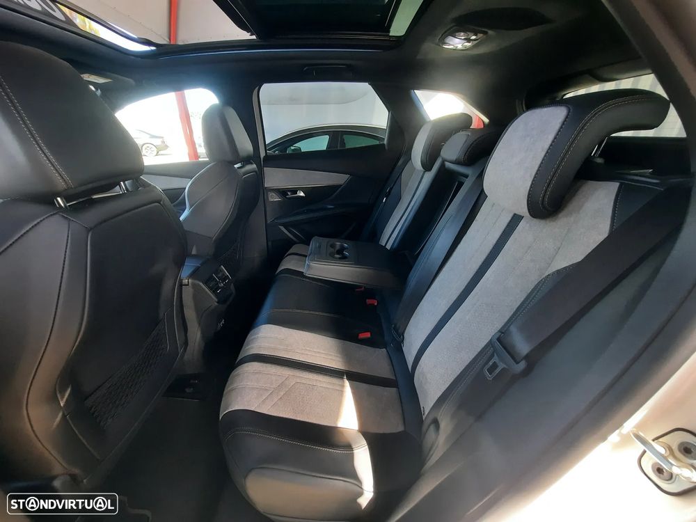 Peugeot 3008 1.6 Hybrid GT Pack e-EAT8 - 34