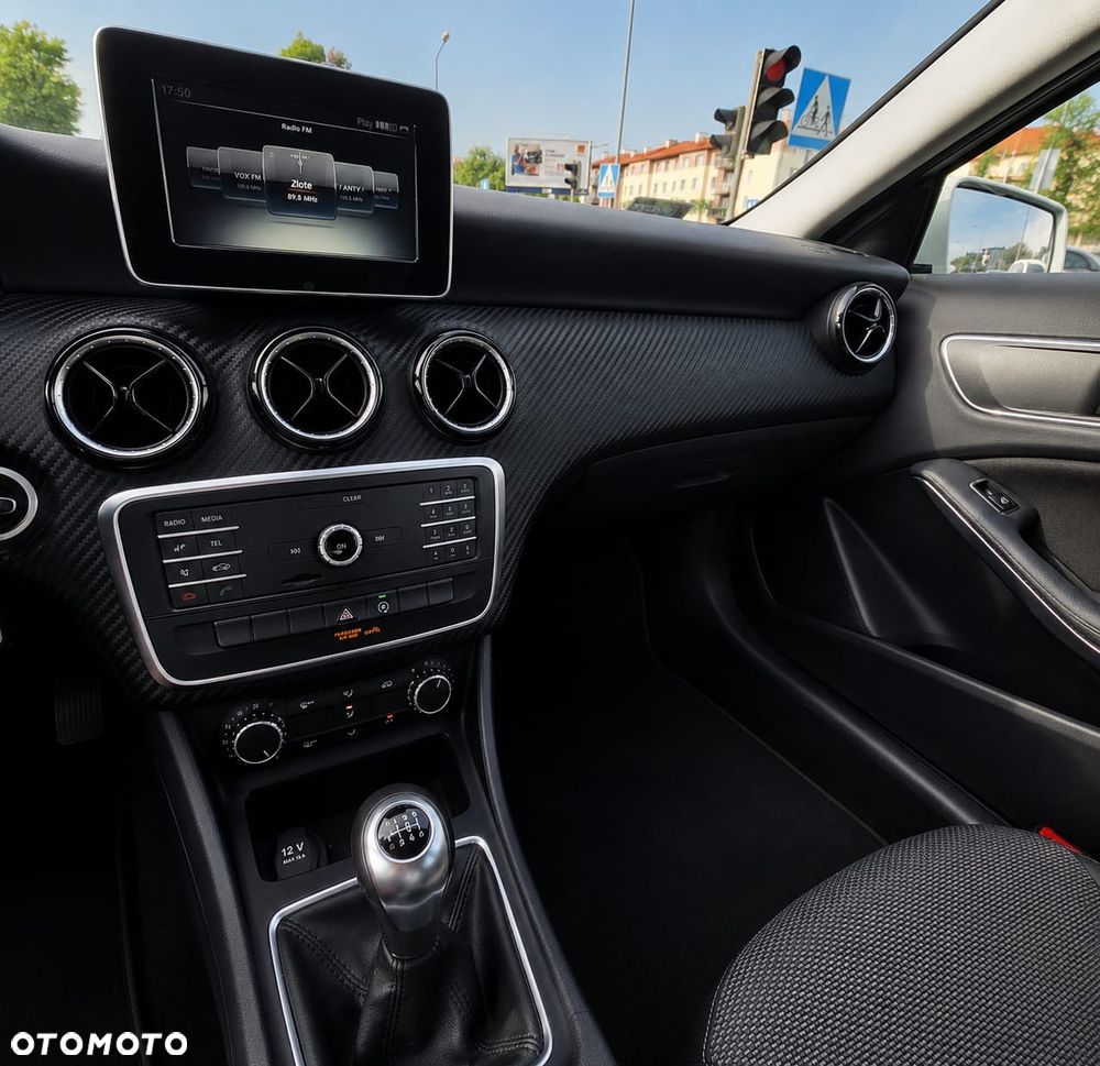 Mercedes-Benz GLA - 7