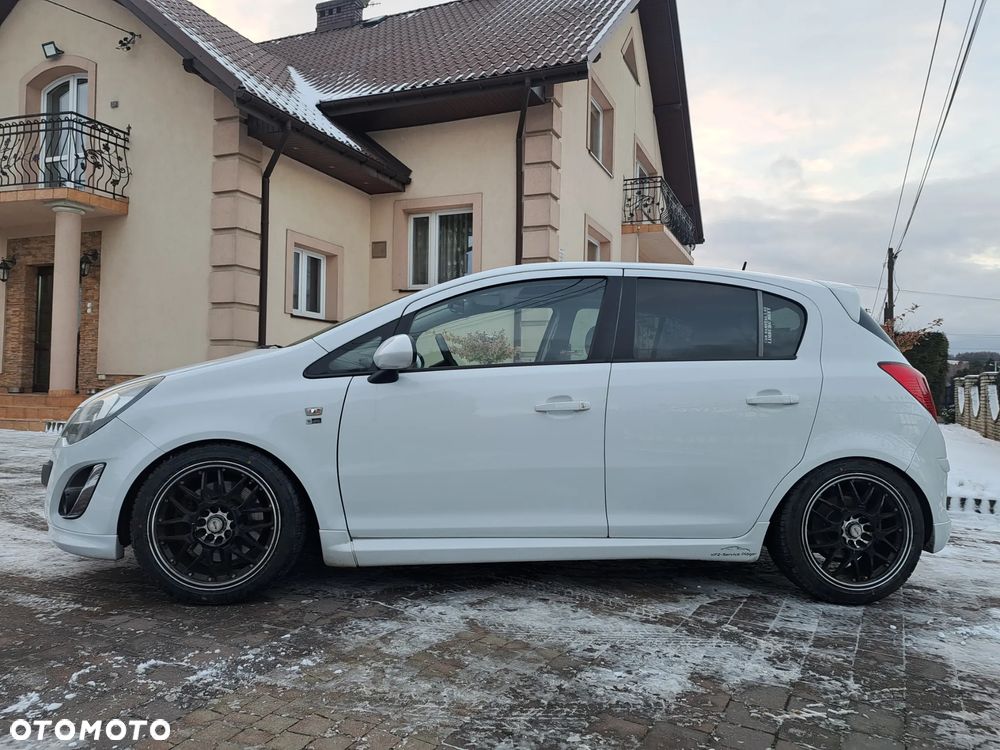 Opel Corsa 1.6 Turbo 150 Jahre - 13