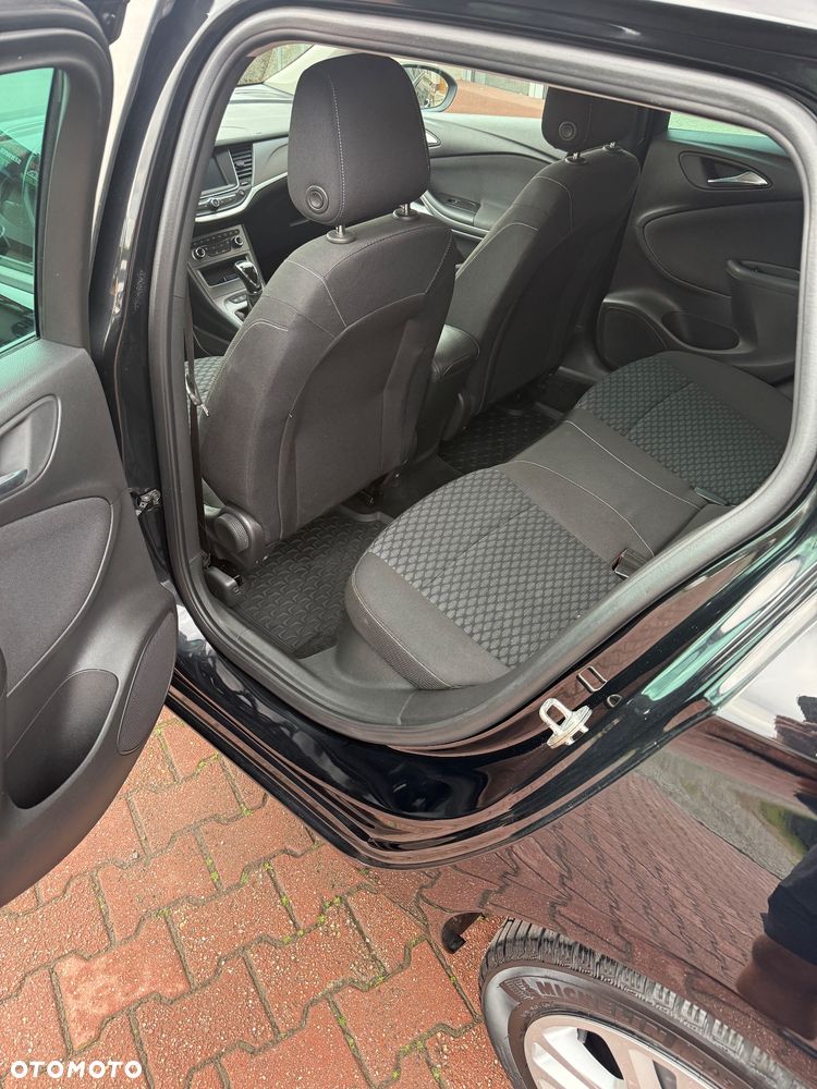 Opel Astra 1.6 CDTI Sport - 9