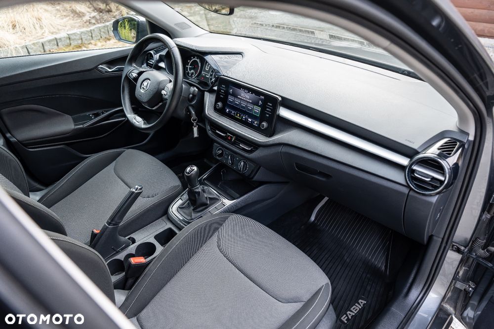 Skoda Fabia 1.0 TSI Ambition - 25