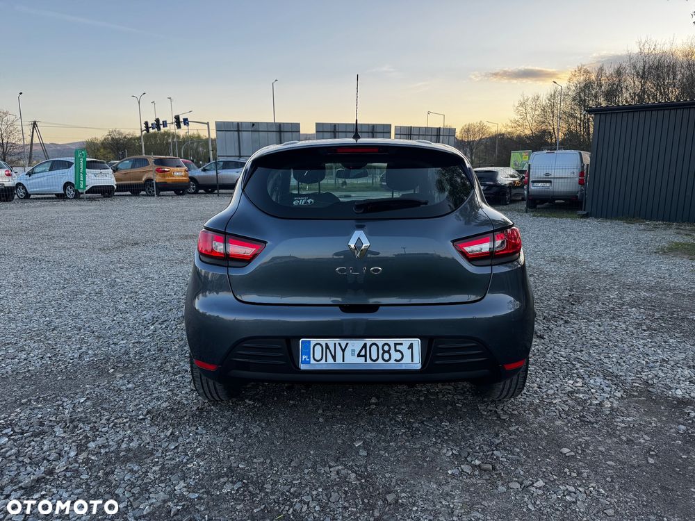 Renault Clio 1.2 16V 75 Start - 7