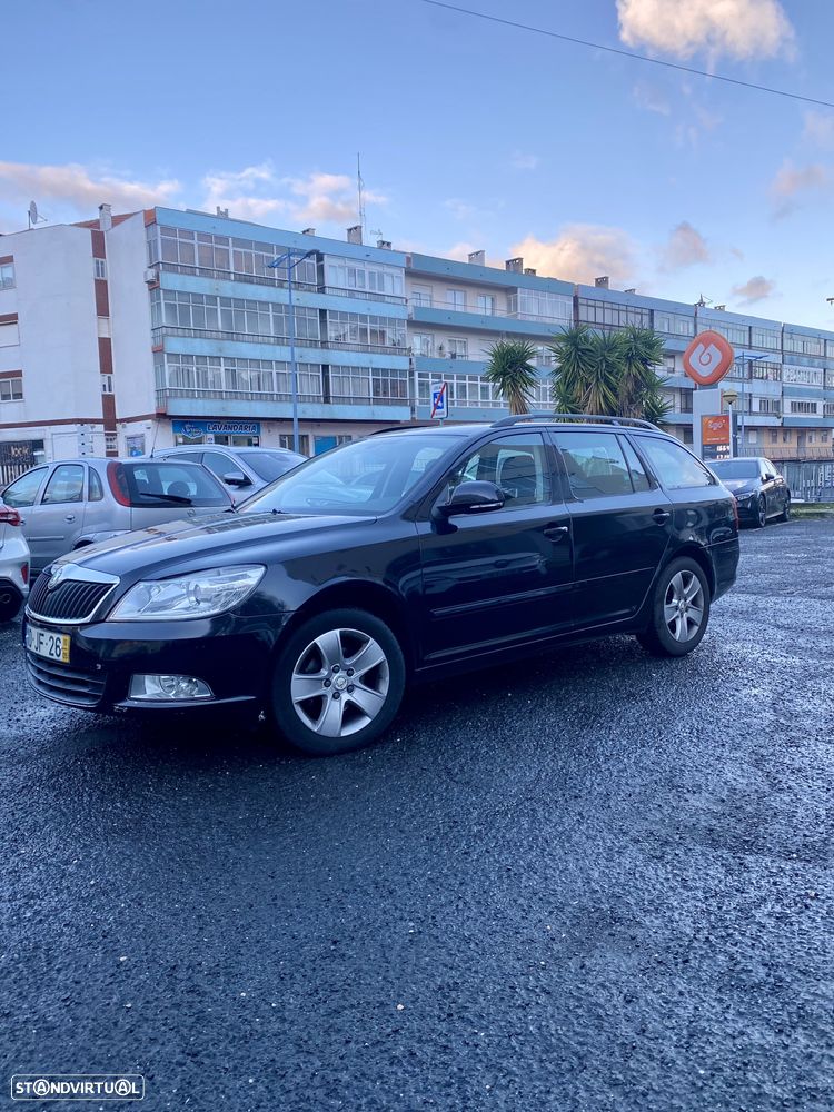 Skoda Octavia Break 1.6 TDi Elegance DSG - 2