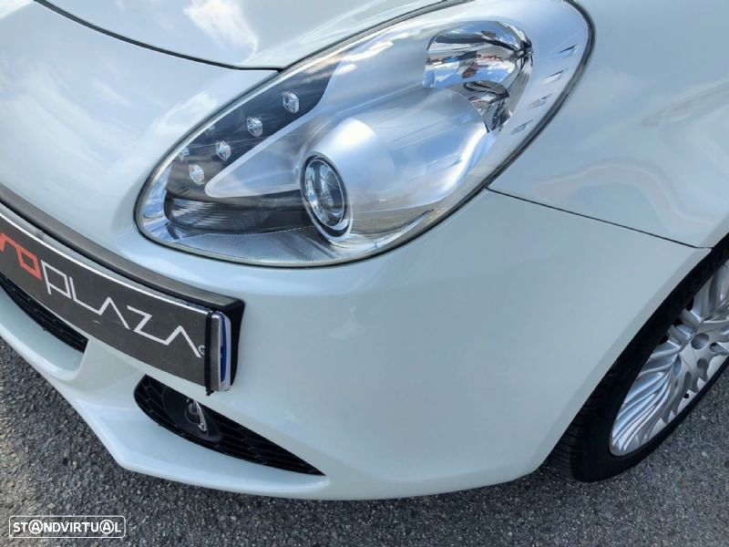 Alfa Romeo Giulietta 1.6 JTDM Exclusive - 8