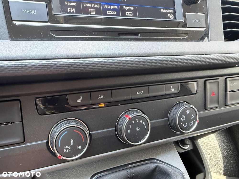 Volkswagen Transporter - 21