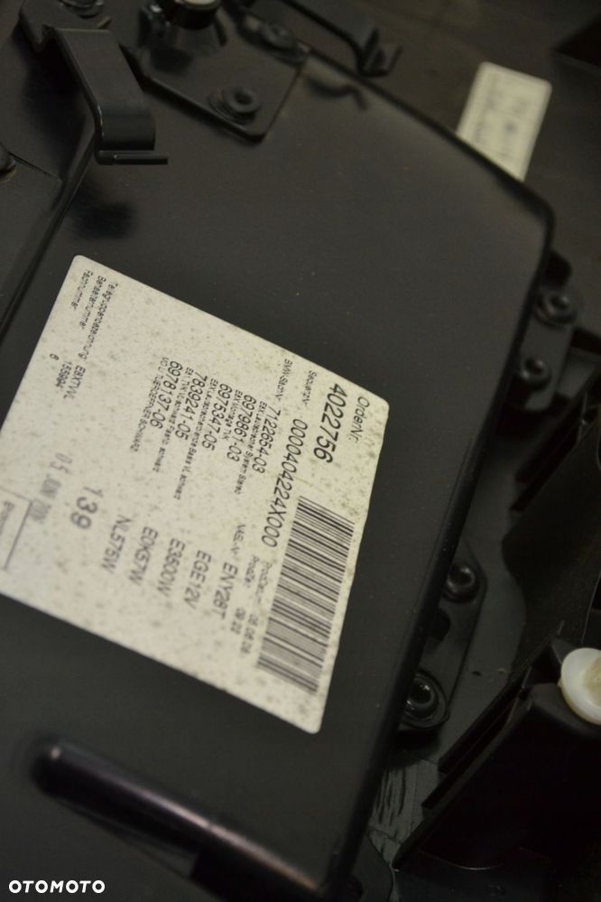 BOCZEK TAPICERKA DRZWI LEWY + PRAWY PRZÓD EUROPA BMW 1 E81 E82 E88 08R 2SZT - 7