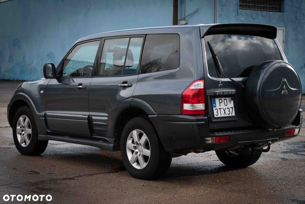 Mitsubishi Pajero 3.2 DID 7os (lea) - 2