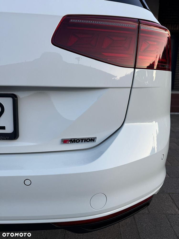 Volkswagen Passat 2.0 TDI SCR DSG 4Motion Business - 31