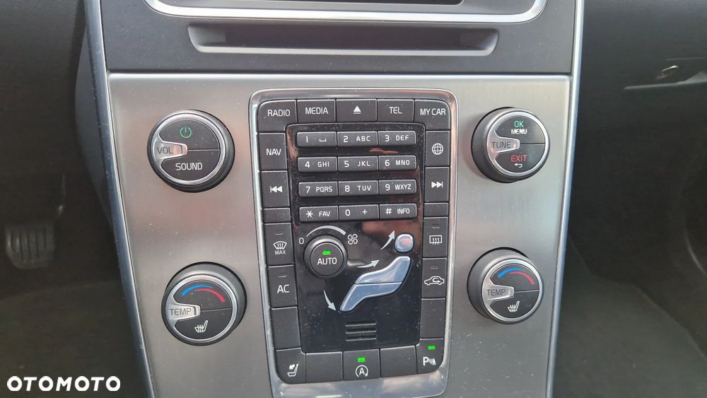 Volvo V60 D2 Kinetic - 11