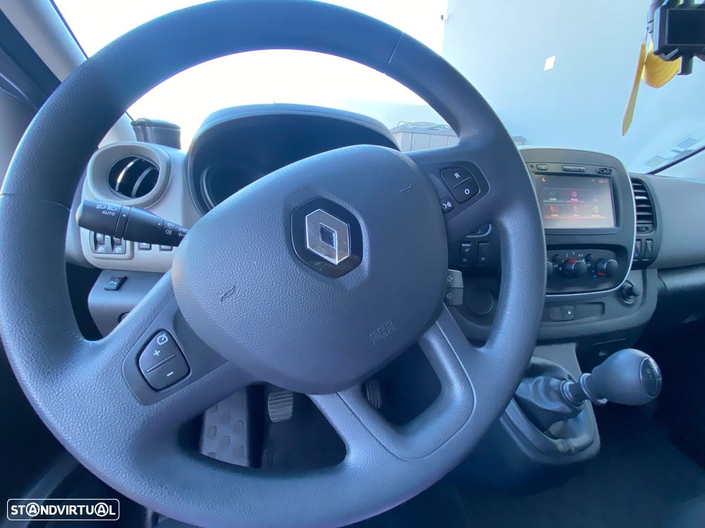 Renault Trafic - 8