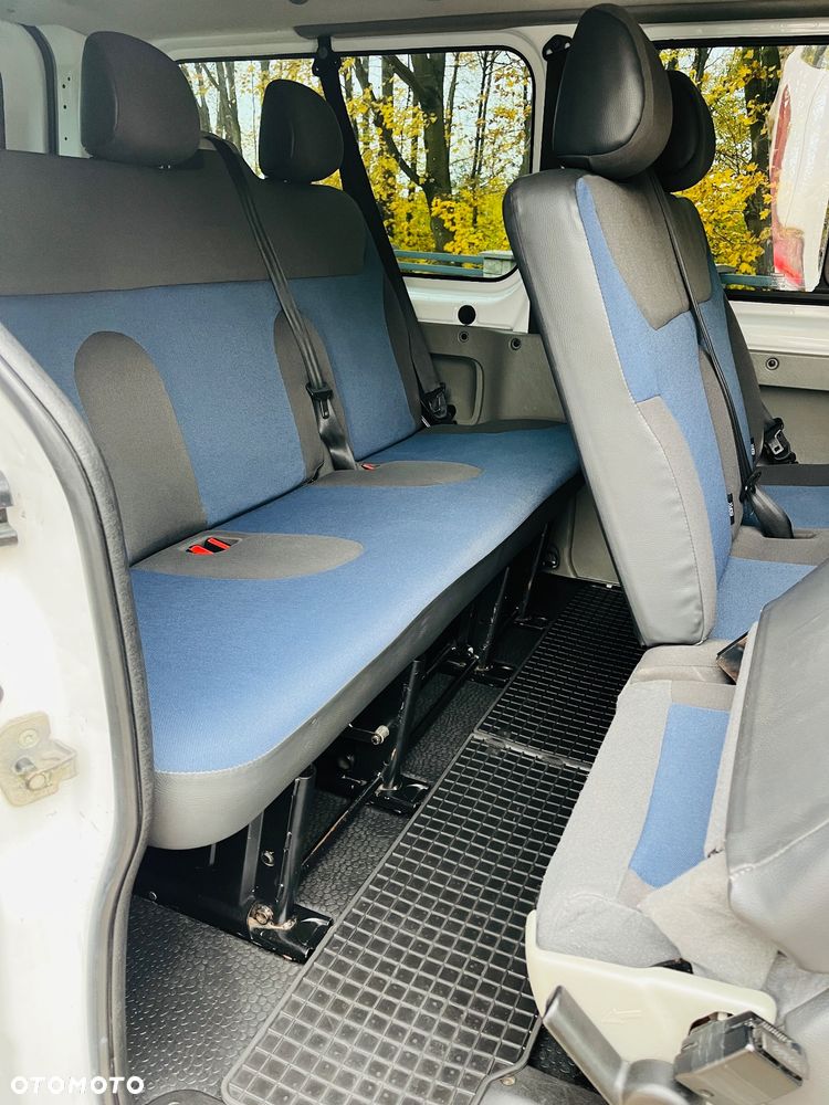 Renault Trafic Passenger FAP L2H1 Expression - 14