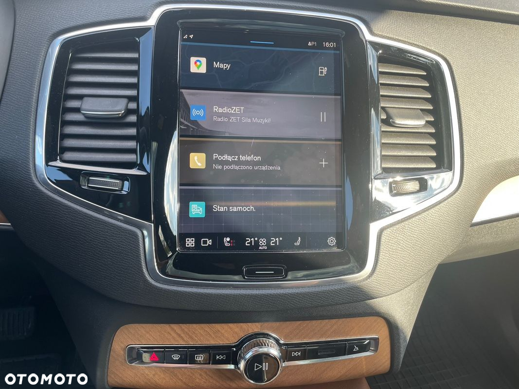 Volvo XC 90 T8 AWD Twin Engine Geartronic Momentum - 11