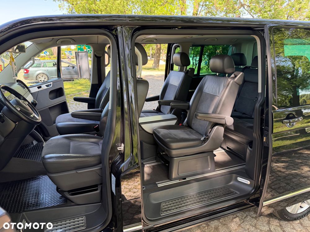 Volkswagen Multivan - 25