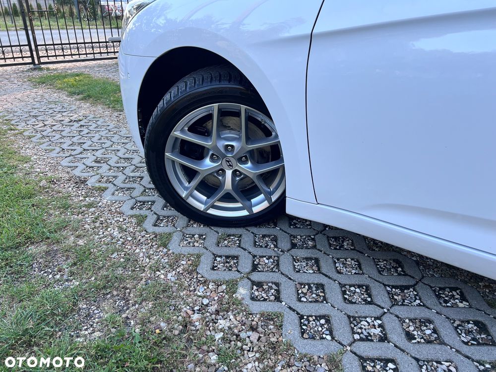 Hyundai i40 Kombi blue 1.7 CRDi Premium - 19