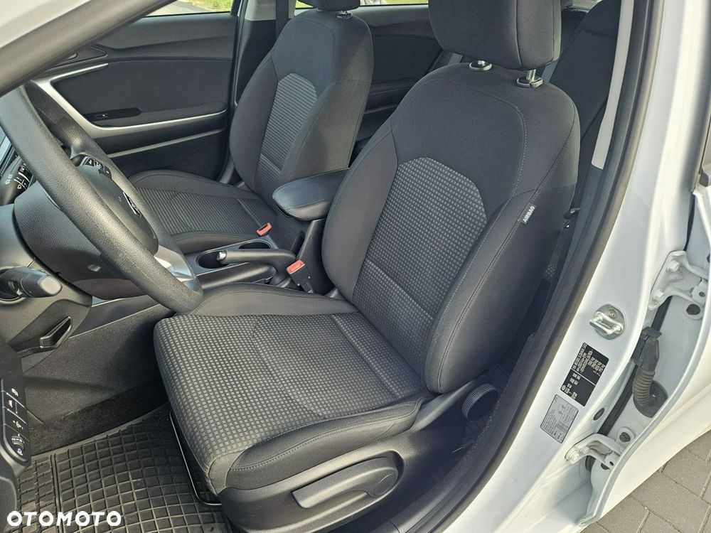Kia Ceed - 6