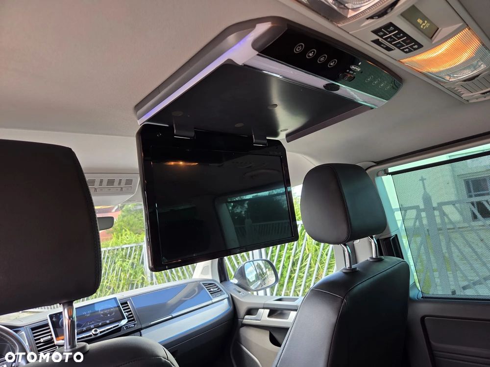 Volkswagen Multivan - 11