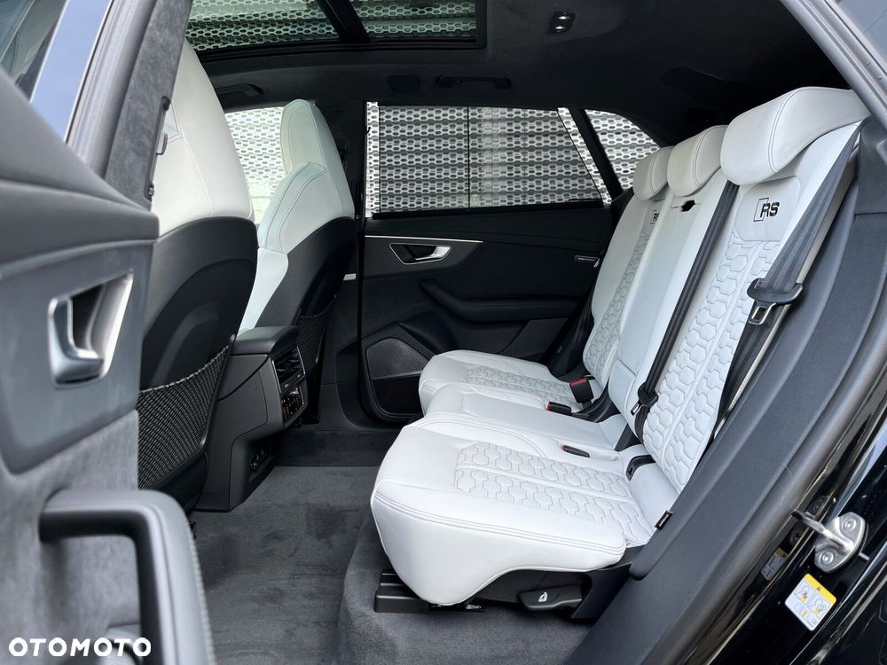 Audi RS Q8 - 22