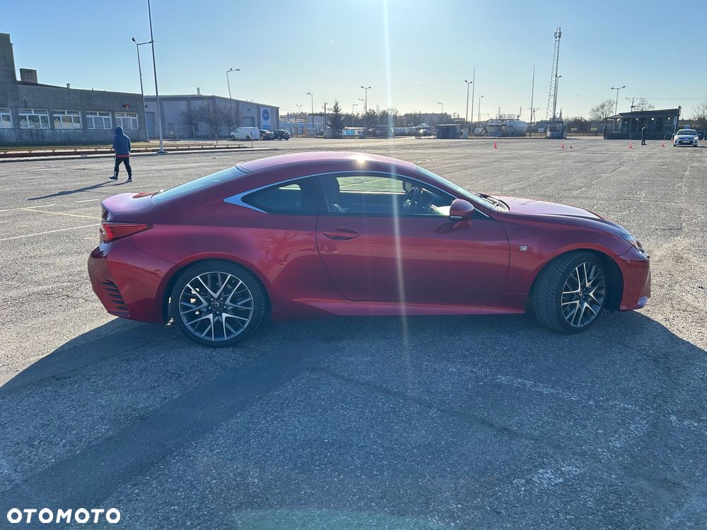 Lexus RC 200t / 300 F Sport - 6