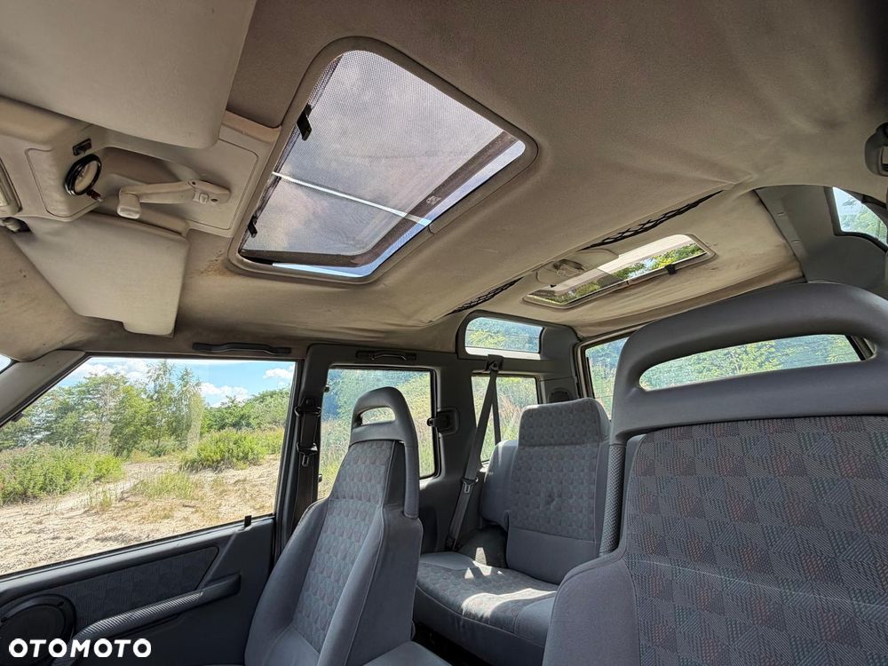 Land Rover Discovery - 14