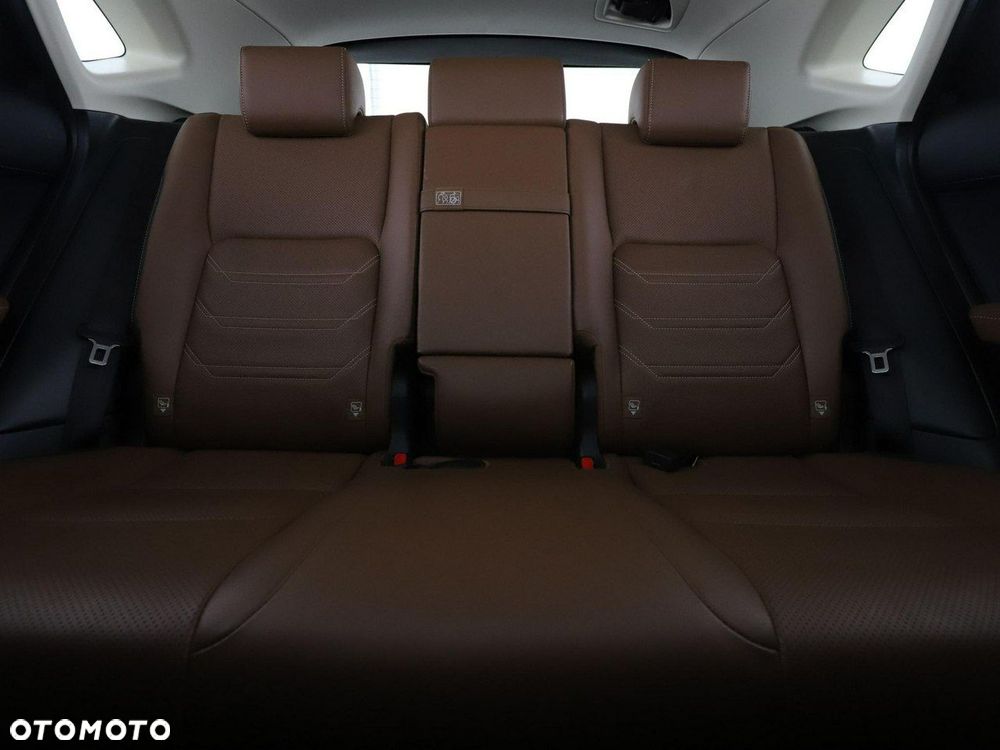 Lexus NX 300h E-FOUR Luxury Line - 18