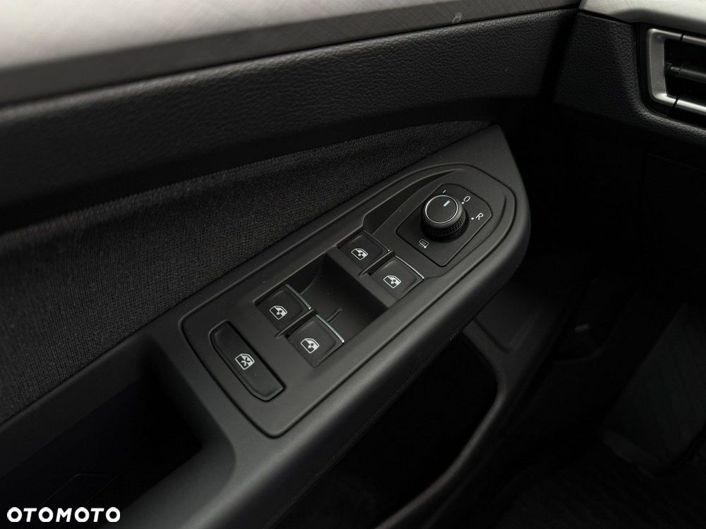 Volkswagen Golf 2.0 TDI Style - 34