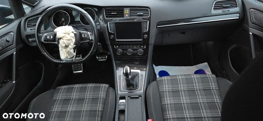 Volkswagen Golf GTD 2.0 TDI SCR DSG - 32