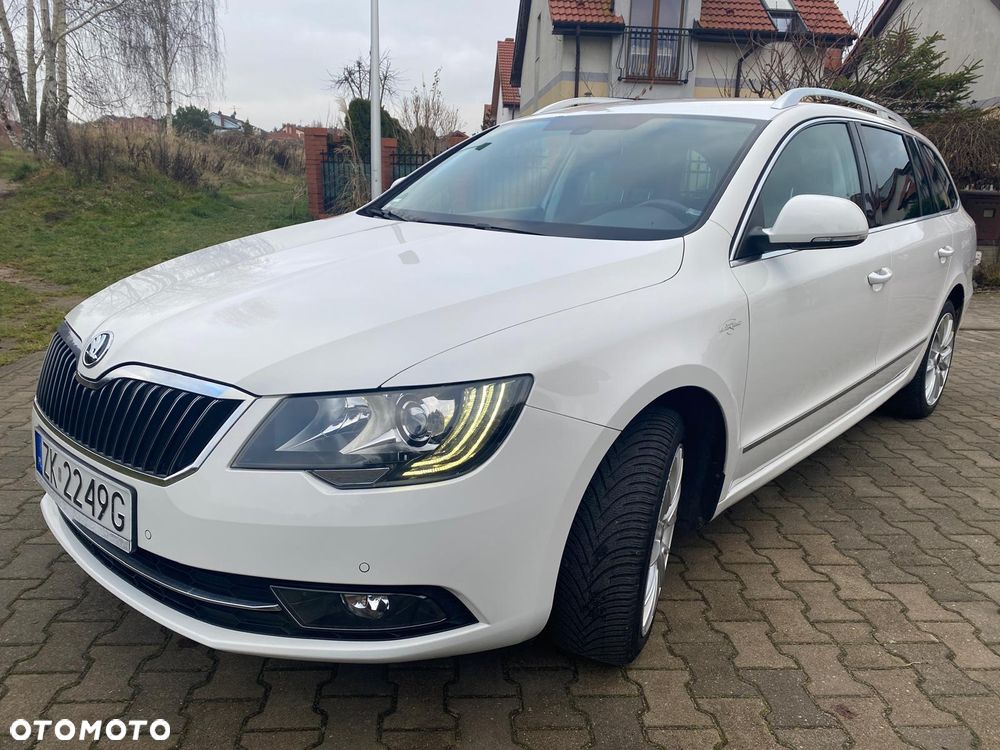 Skoda Superb 3.6 FSI 4x4 L&K DSG - 6