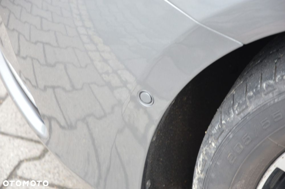 Volvo V40 D2 Momentum - 14